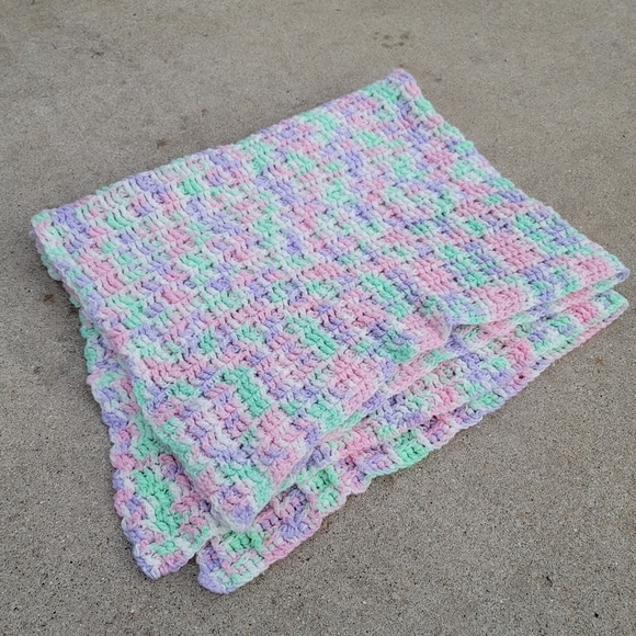 VINTAGE Crochet Blanket Pastel - Picture 8 of 11